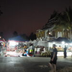 6. Nocny market w Luang Prabang