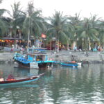 7. Hoi An - bulwary nad rzeką Thu Bon